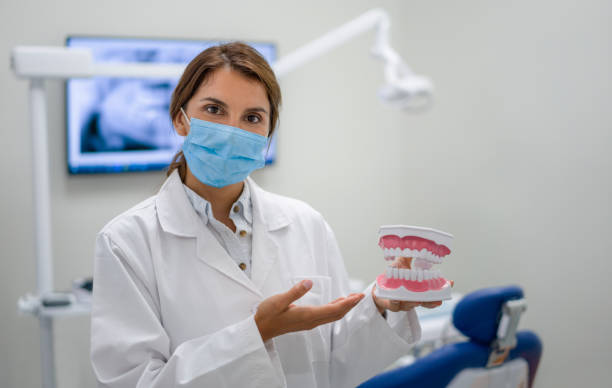 Best Cracked Tooth Emergency Dentist  in Russells Point, OH